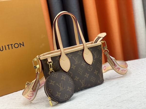 ルイヴィトンバッグ正面デザイン